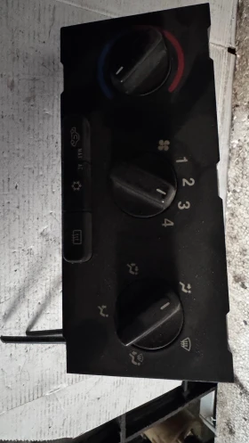 Климатичен блок / панел / табло зa Opel Astra - 90559839, снимка 1
