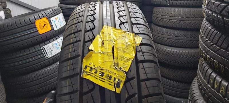 Гуми Летни 205/65R15, снимка 1 - Гуми и джанти - 29887669