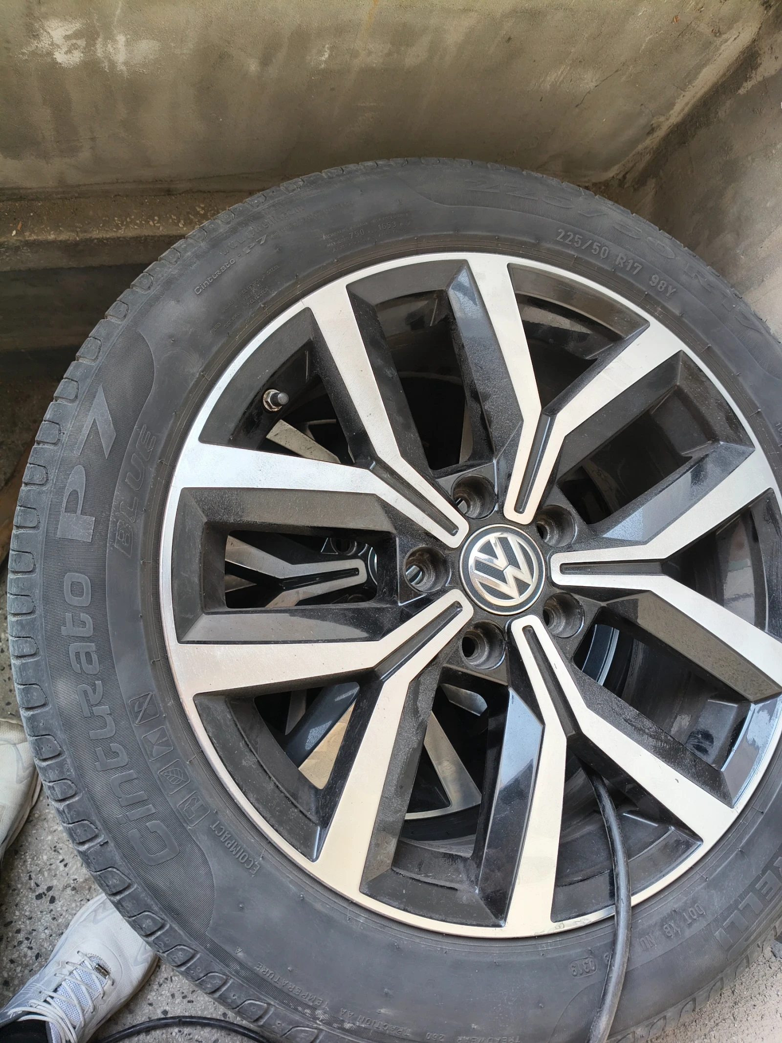 ���� 225/50R17 | Mobile.bg � ����������� 1