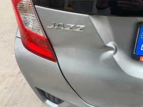 Honda Jazz - 12500 € / 24447.88 лв. - 23851534 6