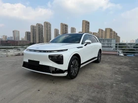 ������ Xpeng G9