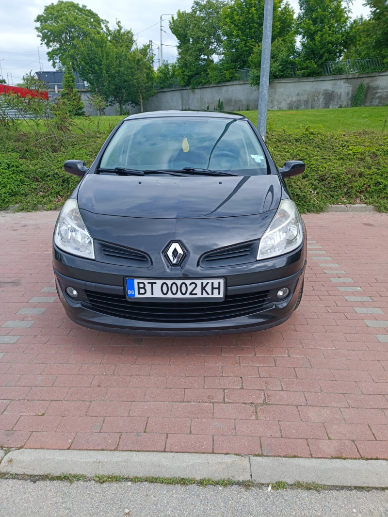 Renault Clio, снимка 2 - Автомобили и джипове - 45789051