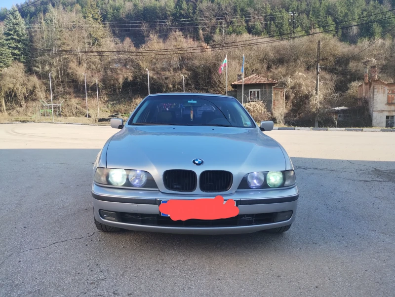 BMW 520, снимка 1 - Автомобили и джипове - 48418565