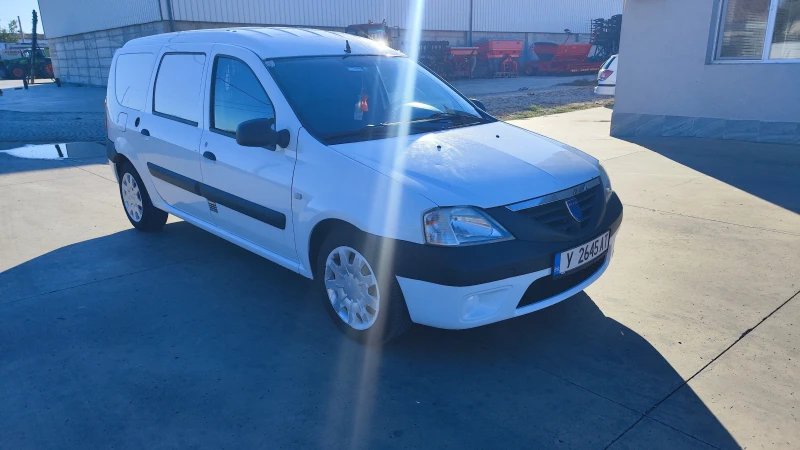 Dacia Logan, снимка 4 - Автомобили и джипове - 48574289