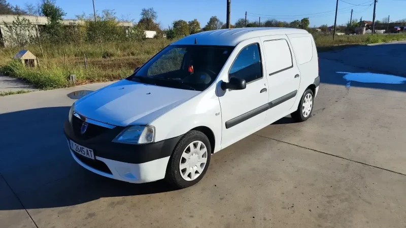 Dacia Logan, снимка 1 - Автомобили и джипове - 48574289