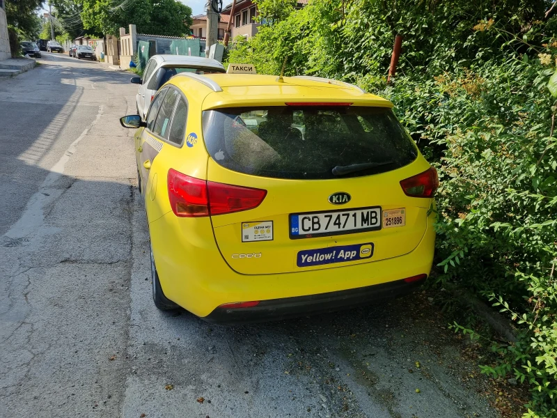 Kia Ceed, снимка 6 - Автомобили и джипове - 52652637