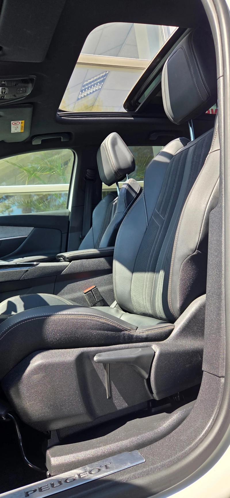 Peugeot 3008 FACE ; GT ; КОЖА ; FULL LED ;360 КАМЕРИ ; ПАНОРАМА, снимка 8 - Автомобили и джипове - 51367365