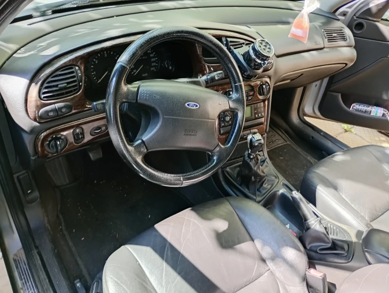 Ford Mondeo, снимка 10 - Автомобили и джипове - 51667890