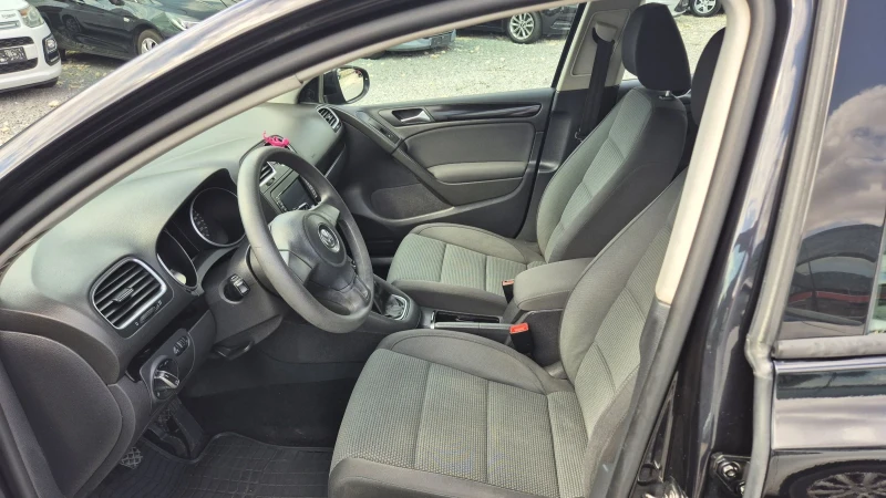 VW Golf 1.6, снимка 12 - Автомобили и джипове - 51719212