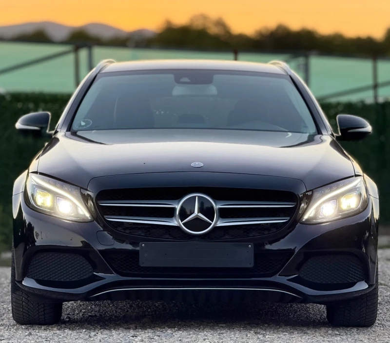 Mercedes-Benz C 220 CDI DISTRONICPLUS* BURMEISTER* INTELIGENT LIGHTS* 