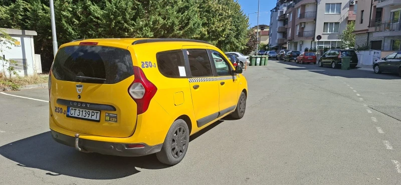 Dacia Lodgy, снимка 3 - Автомобили и джипове - 52896402