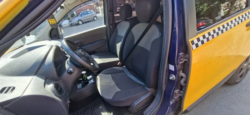 Dacia Lodgy, снимка 6 - Автомобили и джипове - 52896402