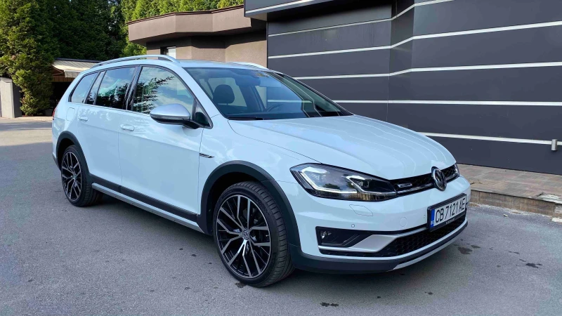 VW Golf 7.5 Alltrack 2.0 TDI 4Motion, снимка 2 - Автомобили и джипове - 52355718