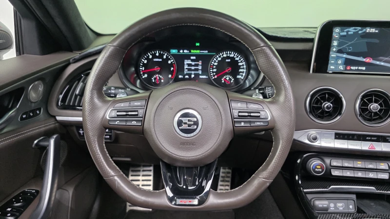 Kia Stinger 3.3T AWD GT , снимка 12 - Автомобили и джипове - 52688569