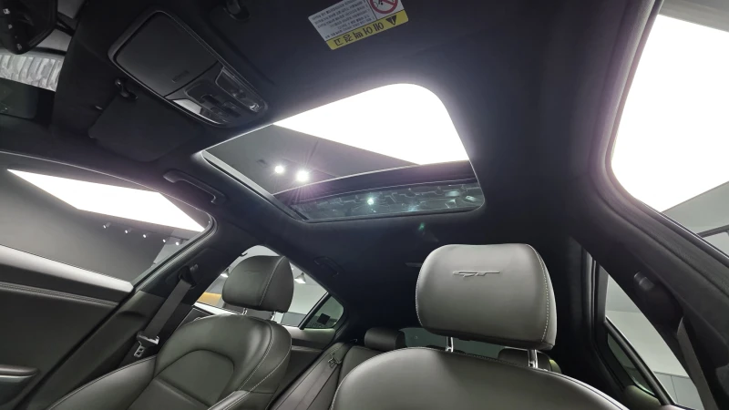 Kia Stinger 3.3T AWD GT , снимка 11 - Автомобили и джипове - 52688569