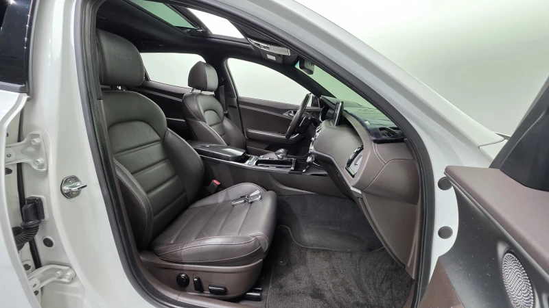 Kia Stinger 3.3T AWD GT , снимка 9 - Автомобили и джипове - 52688569