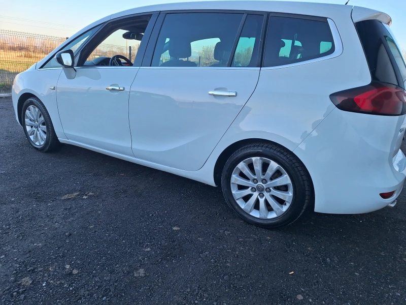 Opel Zafira 2.0cdti, снимка 7 - Автомобили и джипове - 52775576
