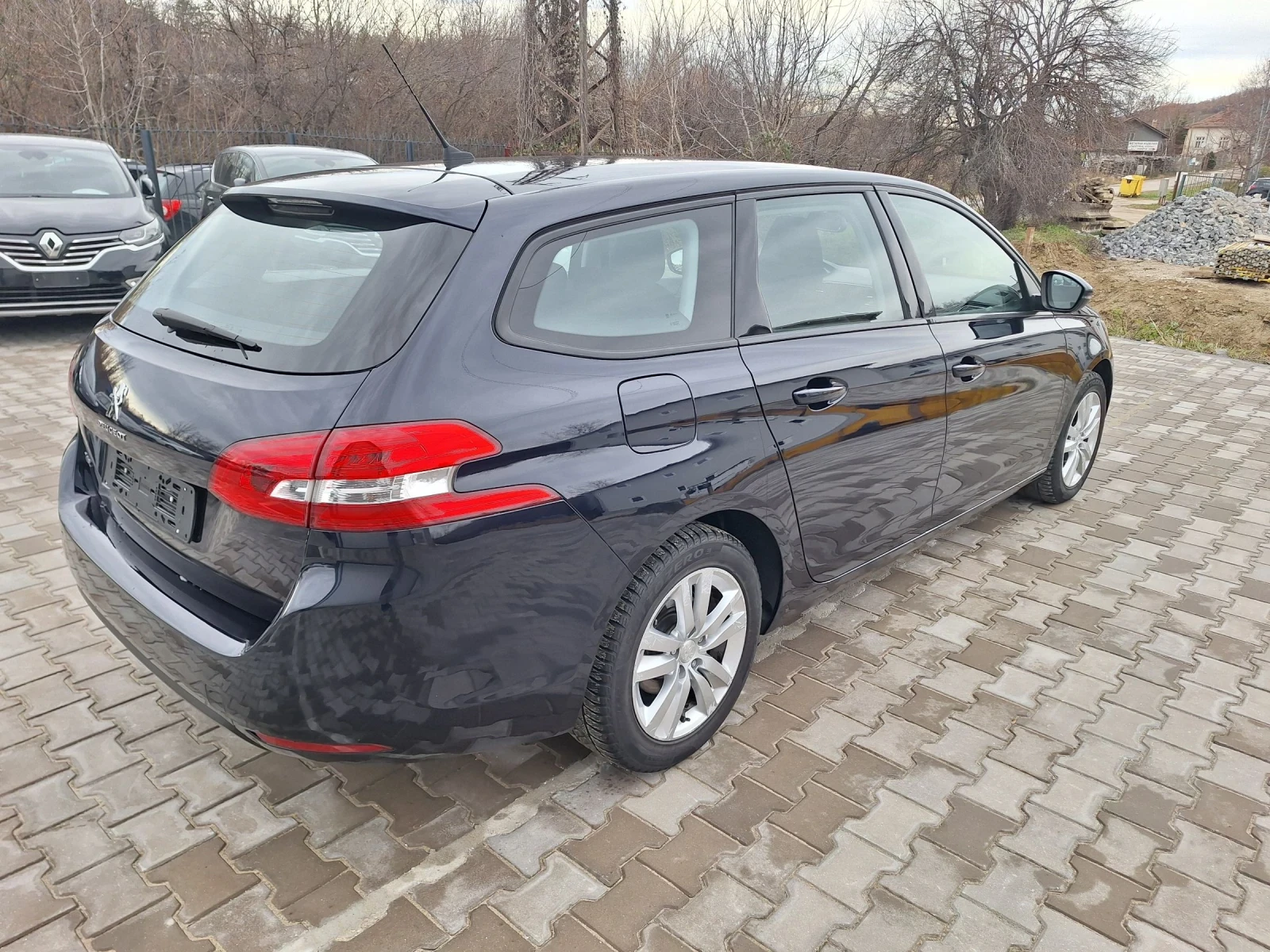 Peugeot 308 1500 кб.131 кс ТОП СЪСТОЯНИЕ  - изображение 5