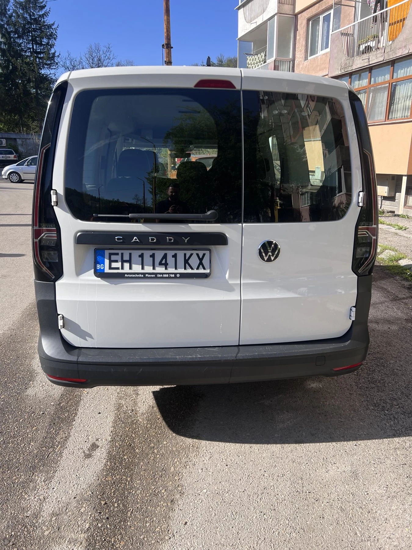 VW Caddy Maxi 2.0TDI (N1, 4+ 1 места) товарен - изображение 6