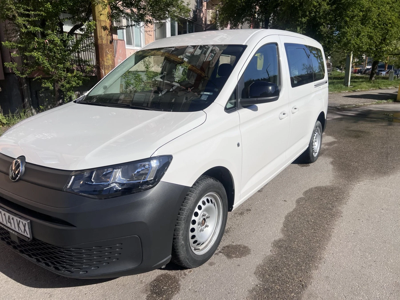 VW Caddy Maxi 2.0TDI (N1, 4+ 1 места) товарен - изображение 3