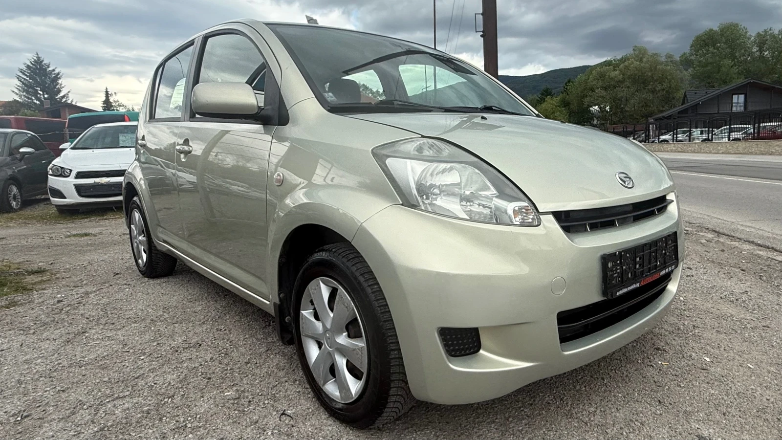 Daihatsu Sirion 1.3i AUTOMATIC  - изображение 3