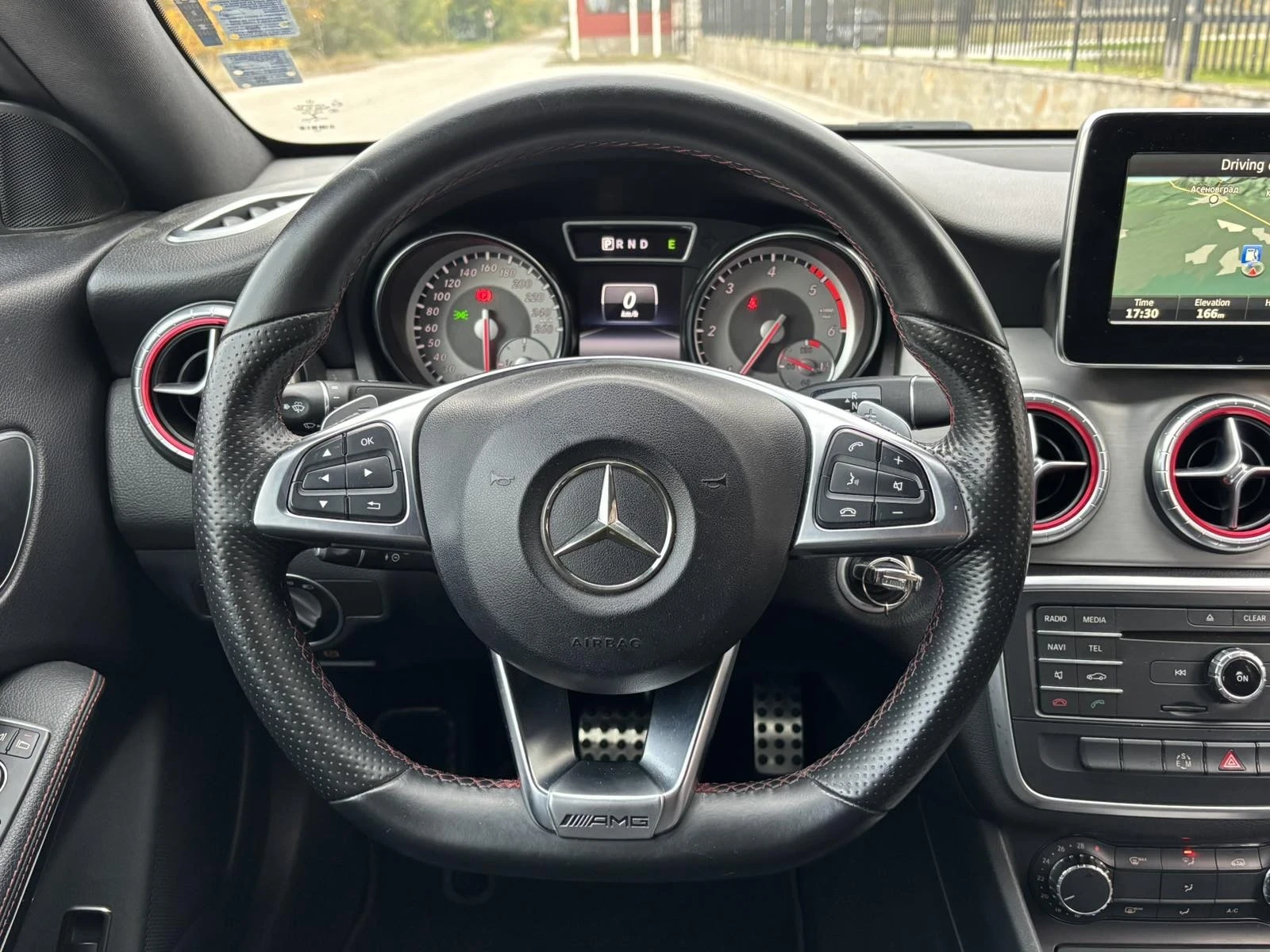 Mercedes-Benz CLA 220 AMG 4-MATIC - изображение 8