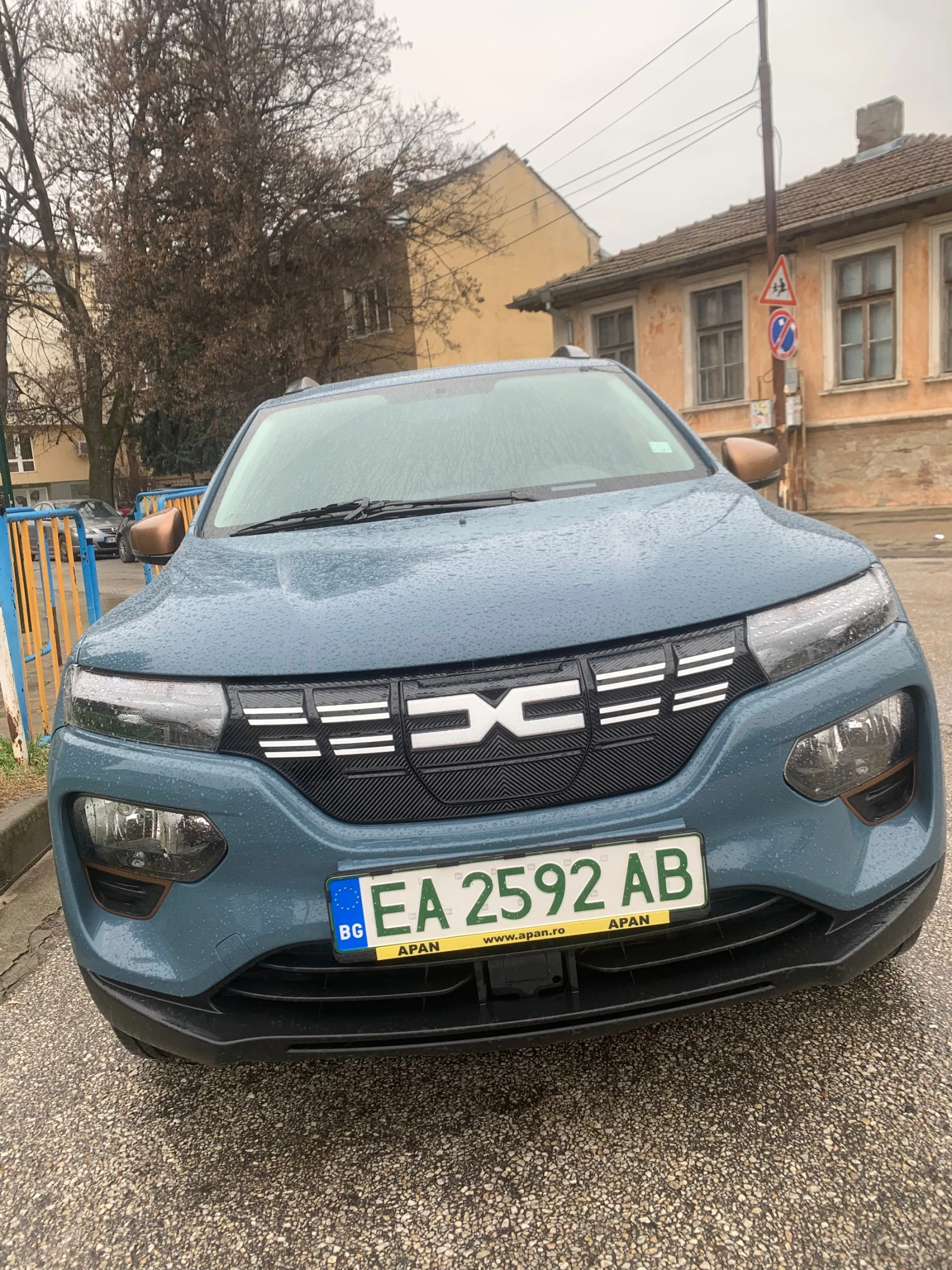 Dacia Spring, снимка 5 - Автомобили и джипове - 53863190