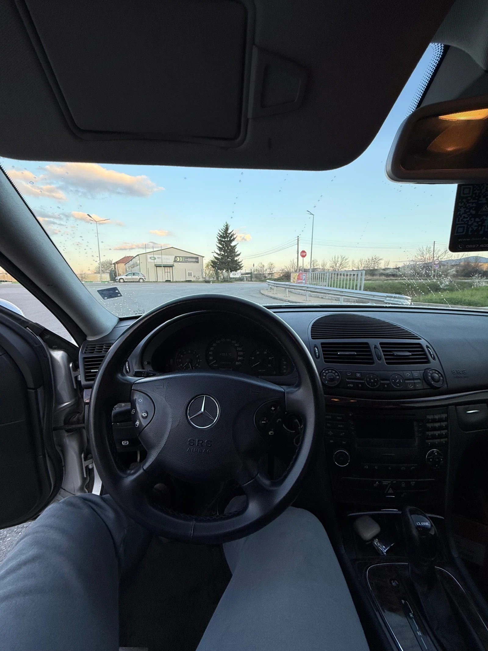 Mercedes-Benz E 270, снимка 6 - Автомобили и джипове - 54100559