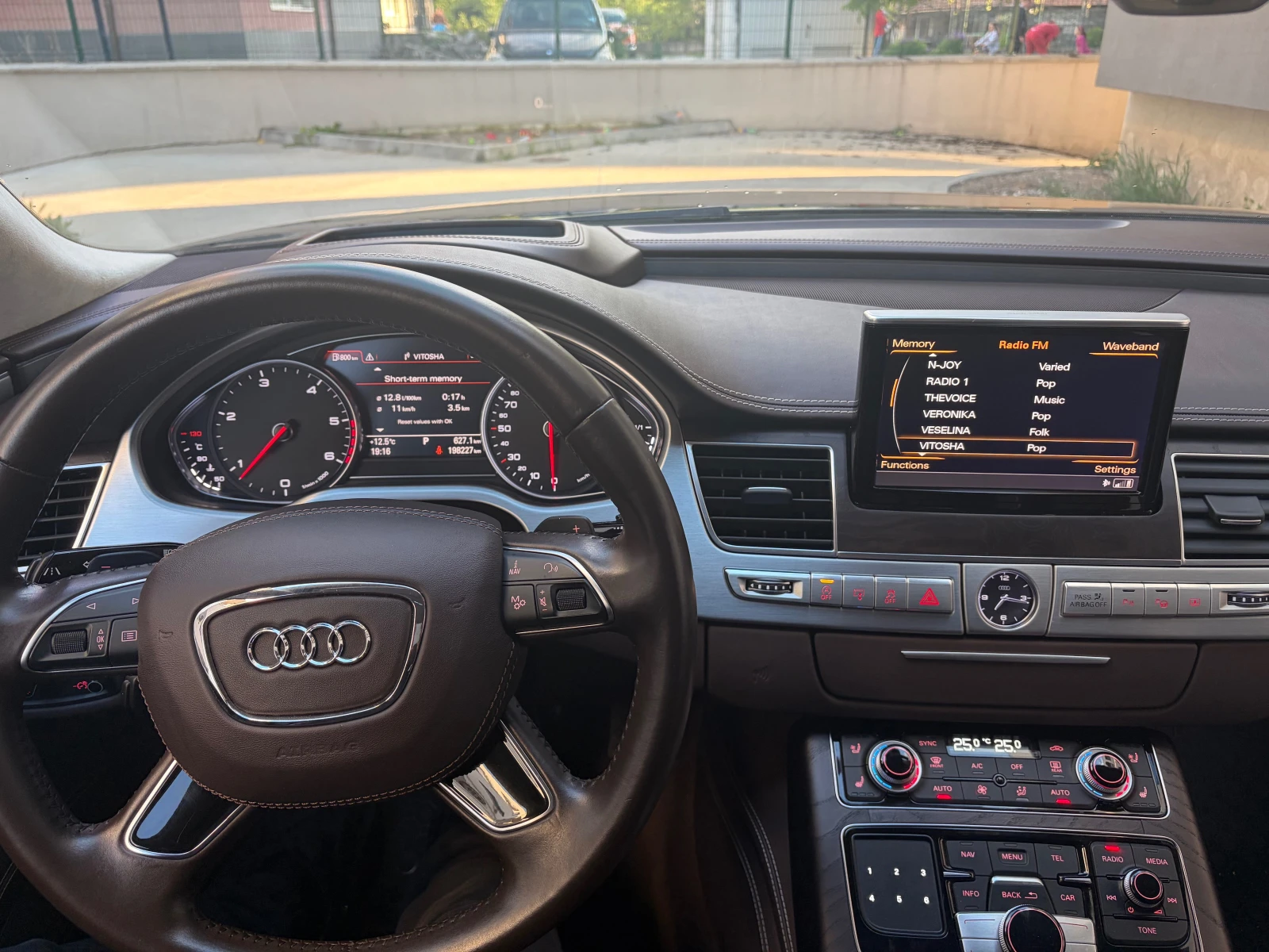 Audi A8 Design Selection Head Up Full Full, снимка 14 - Автомобили и джипове - 54402089
