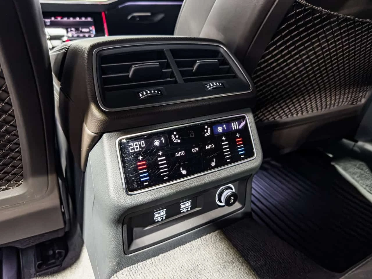 Audi A7 * Фиксирана цена до БГ * Чисто нов мотор от Audi *, снимка 13 - Автомобили и джипове - 54627451