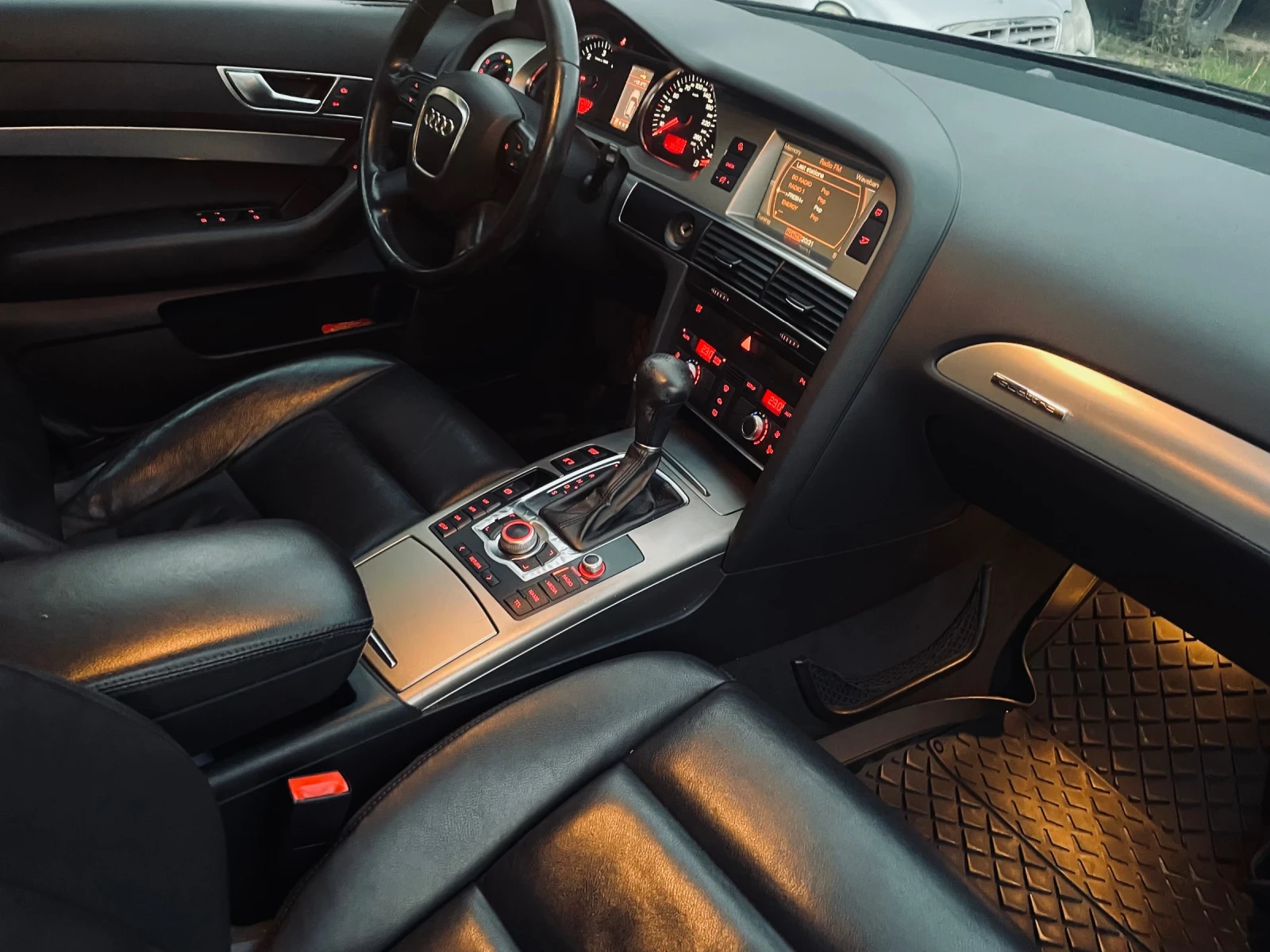 Audi A6, снимка 6 - Автомобили и джипове - 54702946