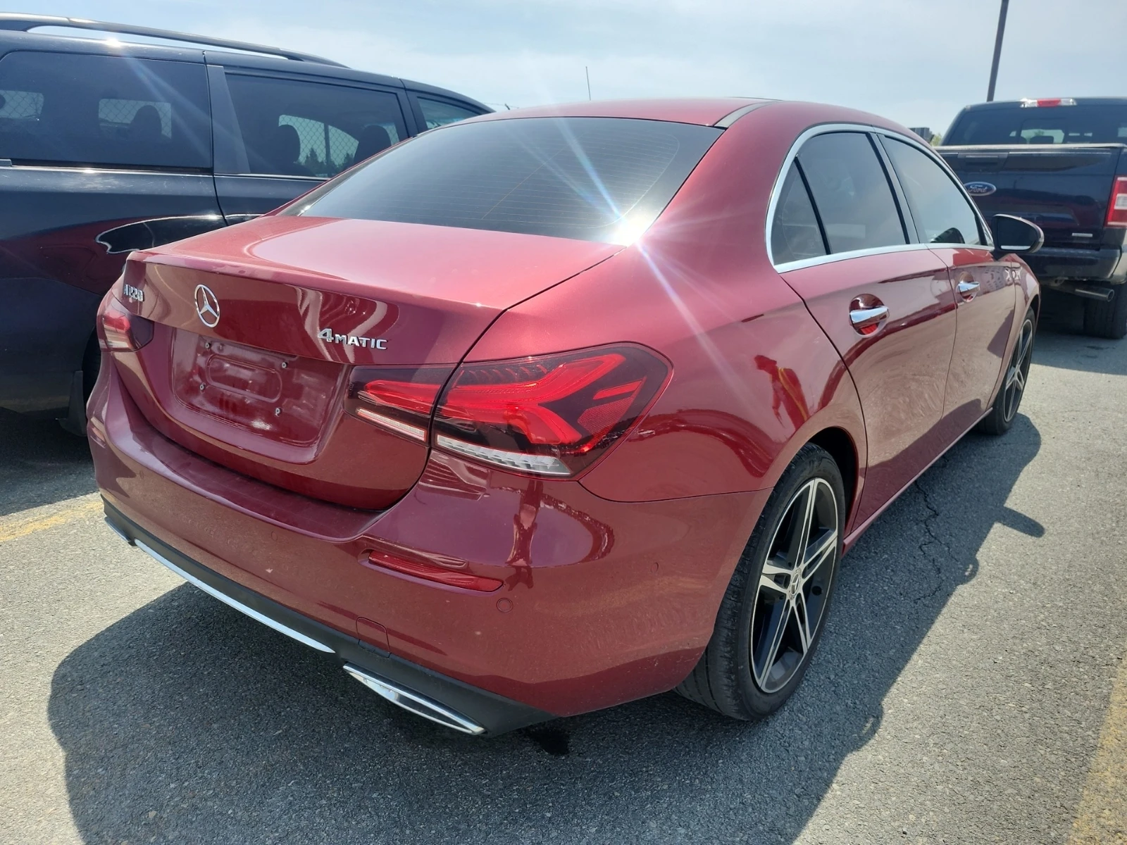 Mercedes-Benz CLA 220 Blind Spot * CARFAX * АВТО КРЕДИТ * , снимка 3 - Автомобили и джипове - 54804763