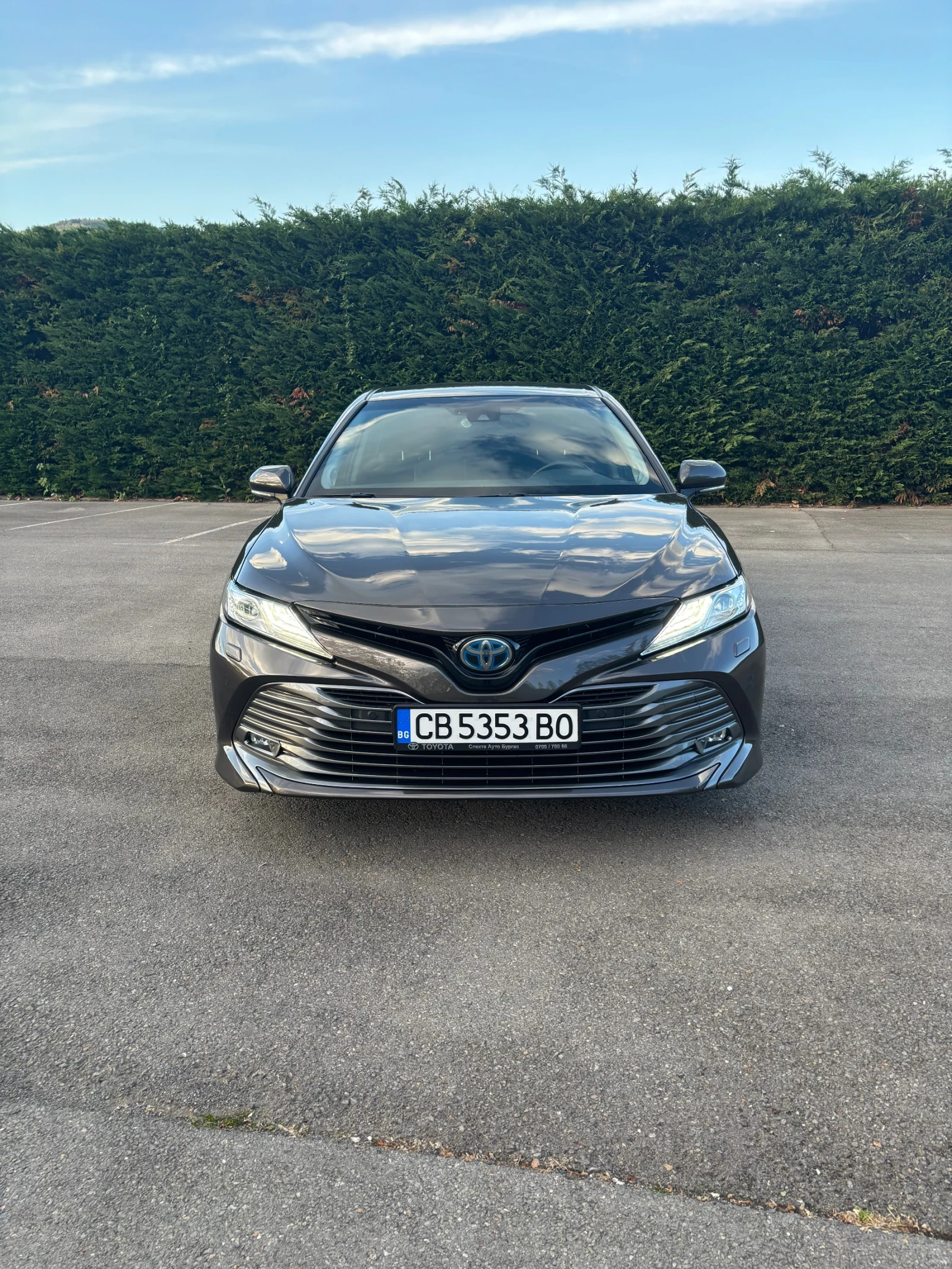 Toyota Camry 2.5 хибрид