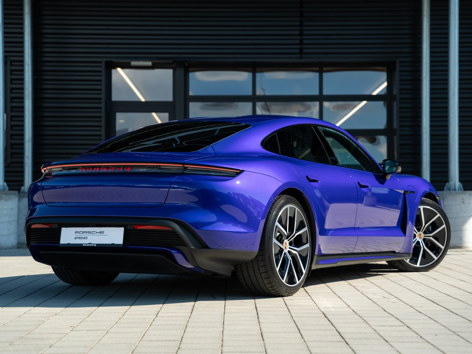 Porsche Taycan 4 Black Edition, снимка 5 - Автомобили и джипове - 55207376