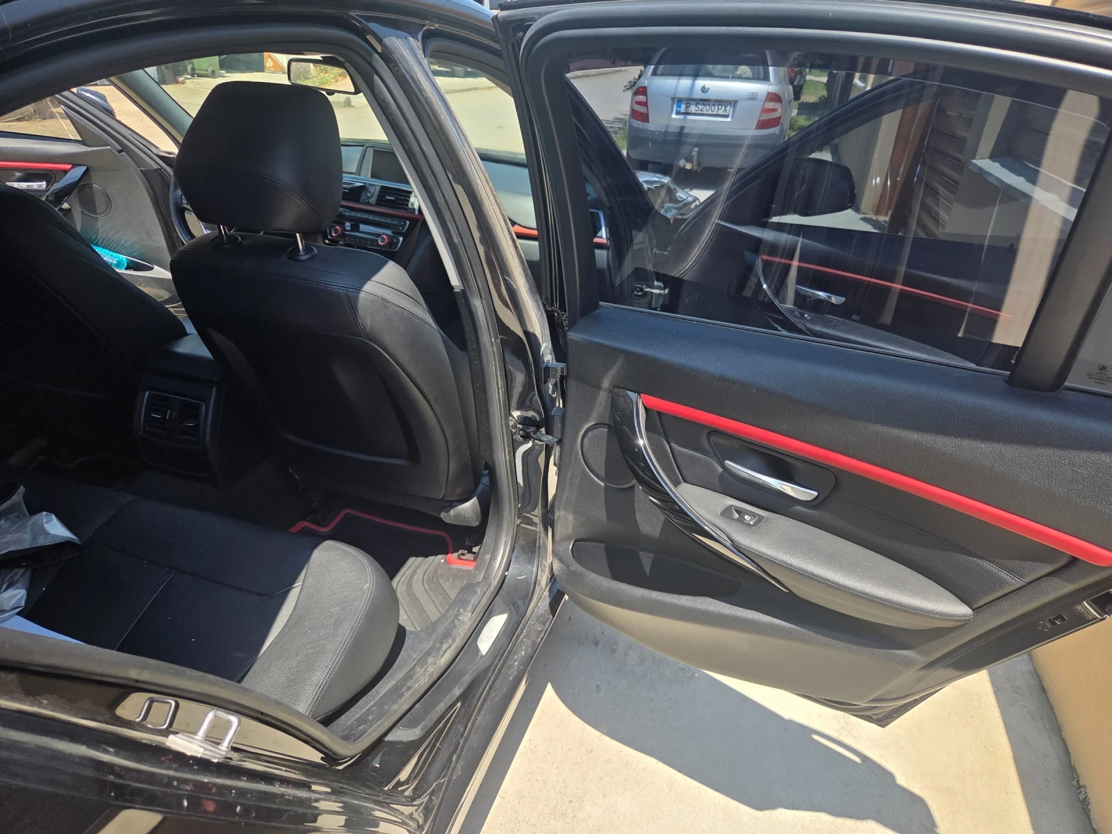 BMW 320, снимка 6 - Автомобили и джипове - 55600285