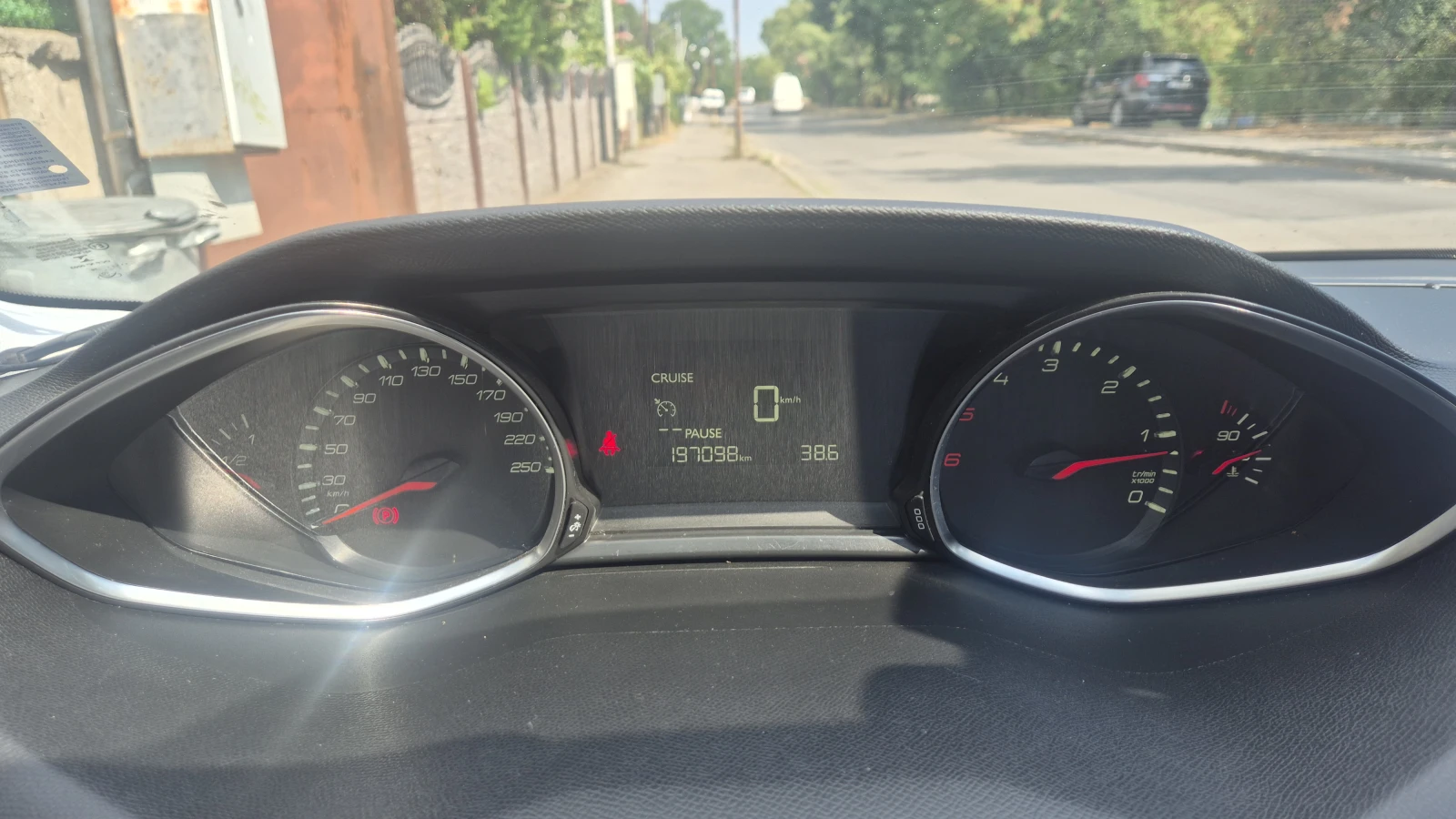 Peugeot 308 1, 6 HDI 92ps, снимка 9 - Автомобили и джипове - 55799774