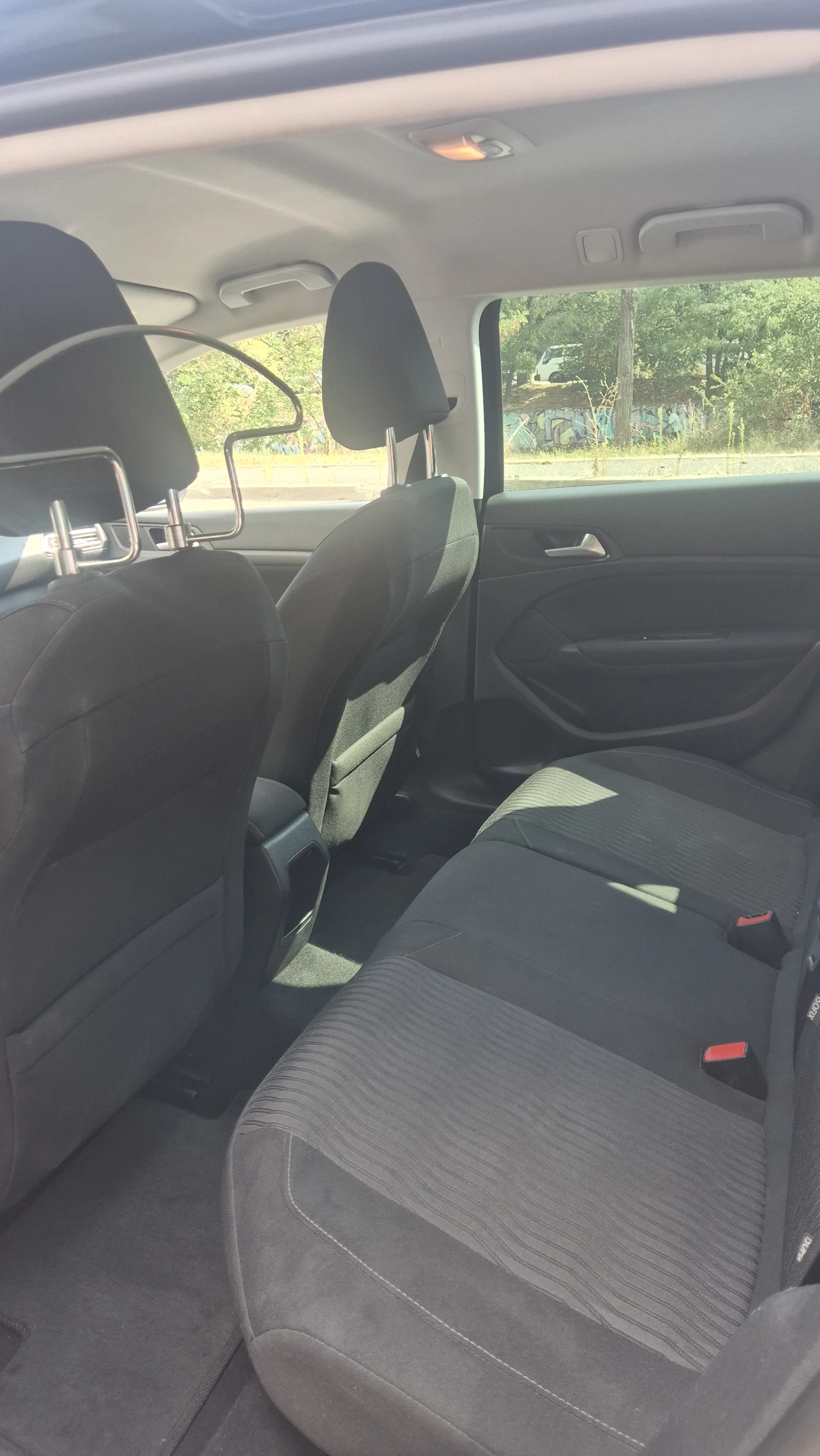 Peugeot 308 1, 6 HDI 92ps, снимка 7 - Автомобили и джипове - 55799774