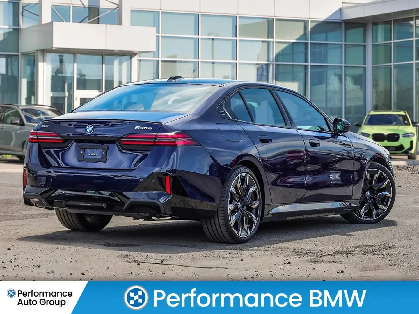 BMW 550 e M Sport Premium ЦЕНА ДО БЪЛГАРИЯ АВТОКРЕДИТ, снимка 5 - Автомобили и джипове - 55886604