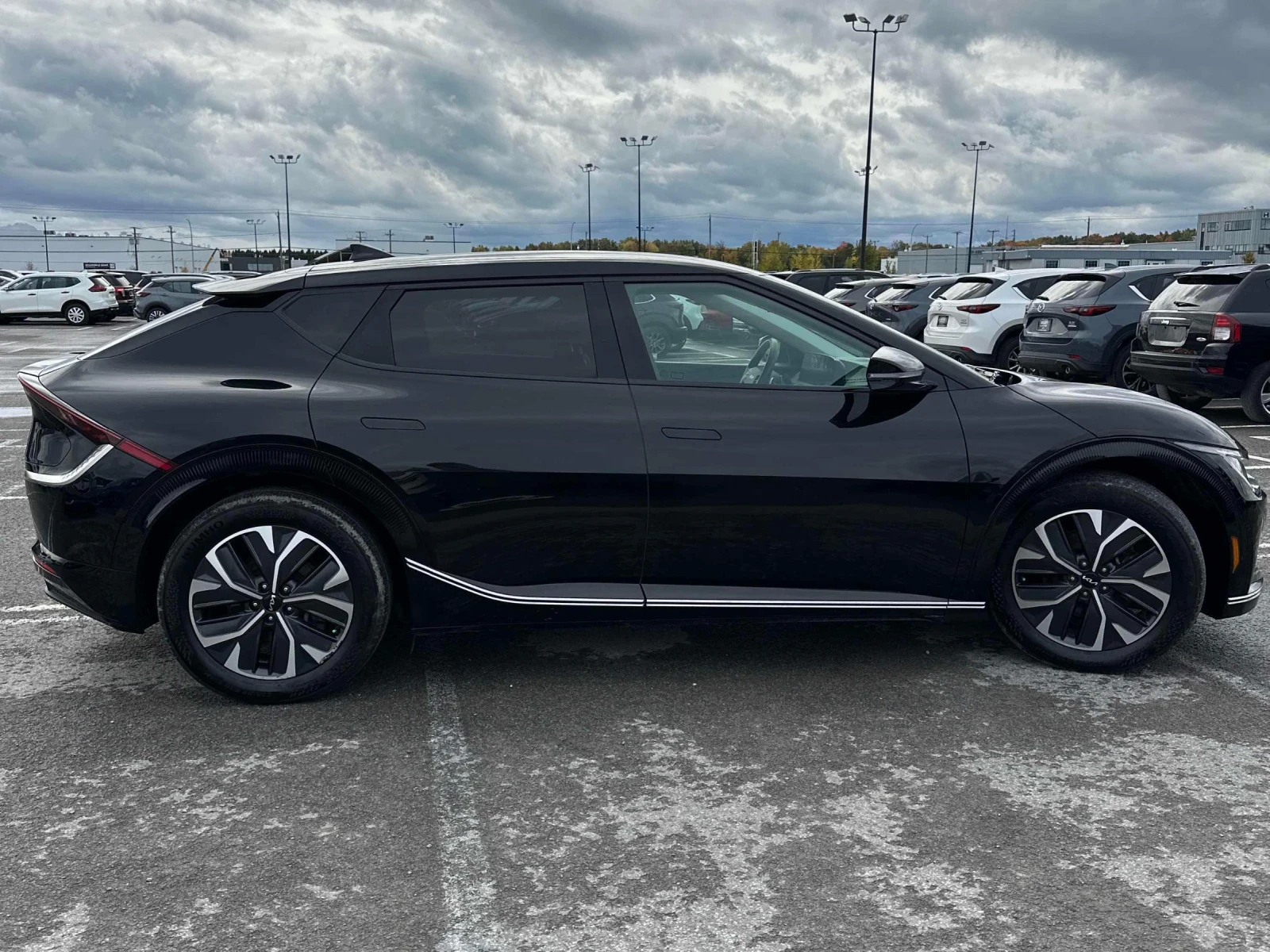 Kia EV6 Long Range* Back cam* Keyless* Подгрев* 2ключа* , снимка 4 - Автомобили и джипове - 56348531