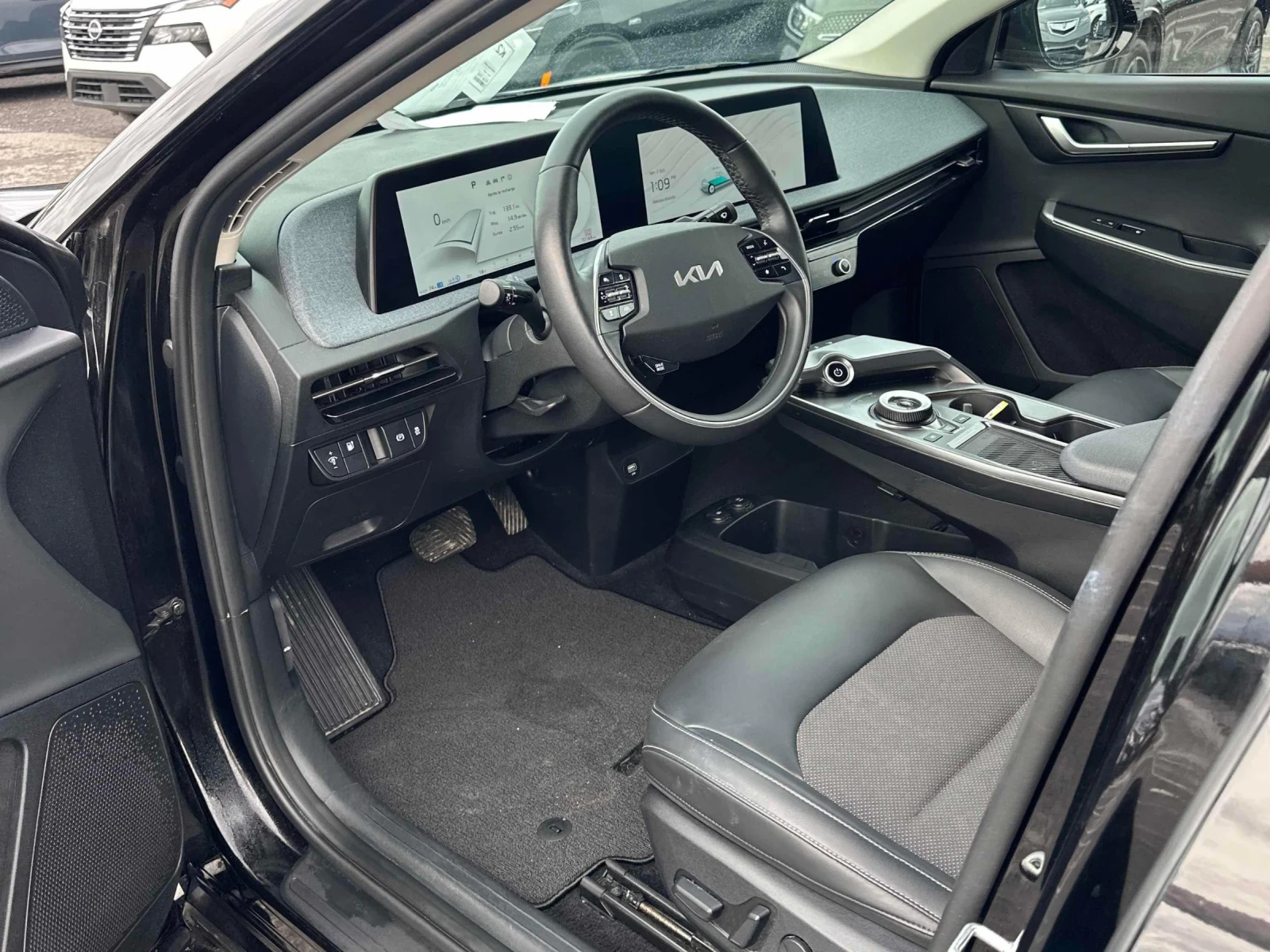 Kia EV6 Long Range* Back cam* Keyless* Подгрев* 2ключа* , снимка 7 - Автомобили и джипове - 56348531