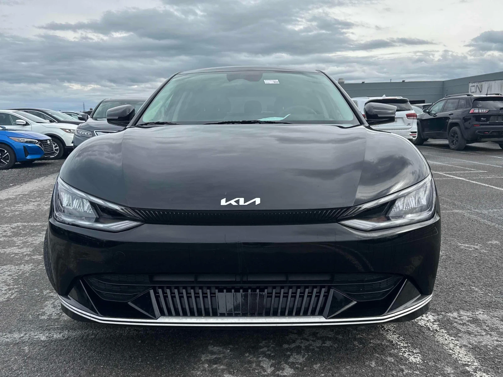 Kia EV6 Long Range* Back cam* Keyless* Подгрев* 2ключа* , снимка 2 - Автомобили и джипове - 56348531
