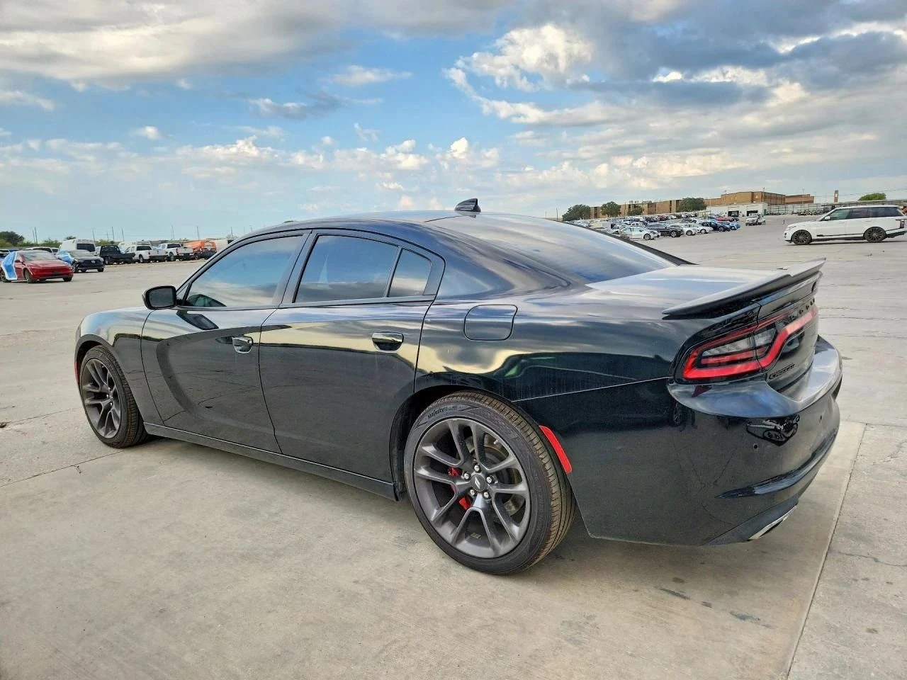 Dodge Charger, снимка 2 - Автомобили и джипове - 56689552