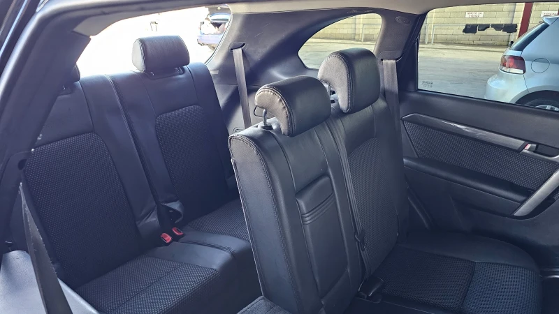Chevrolet Captiva, снимка 12 - Автомобили и джипове - 53488315