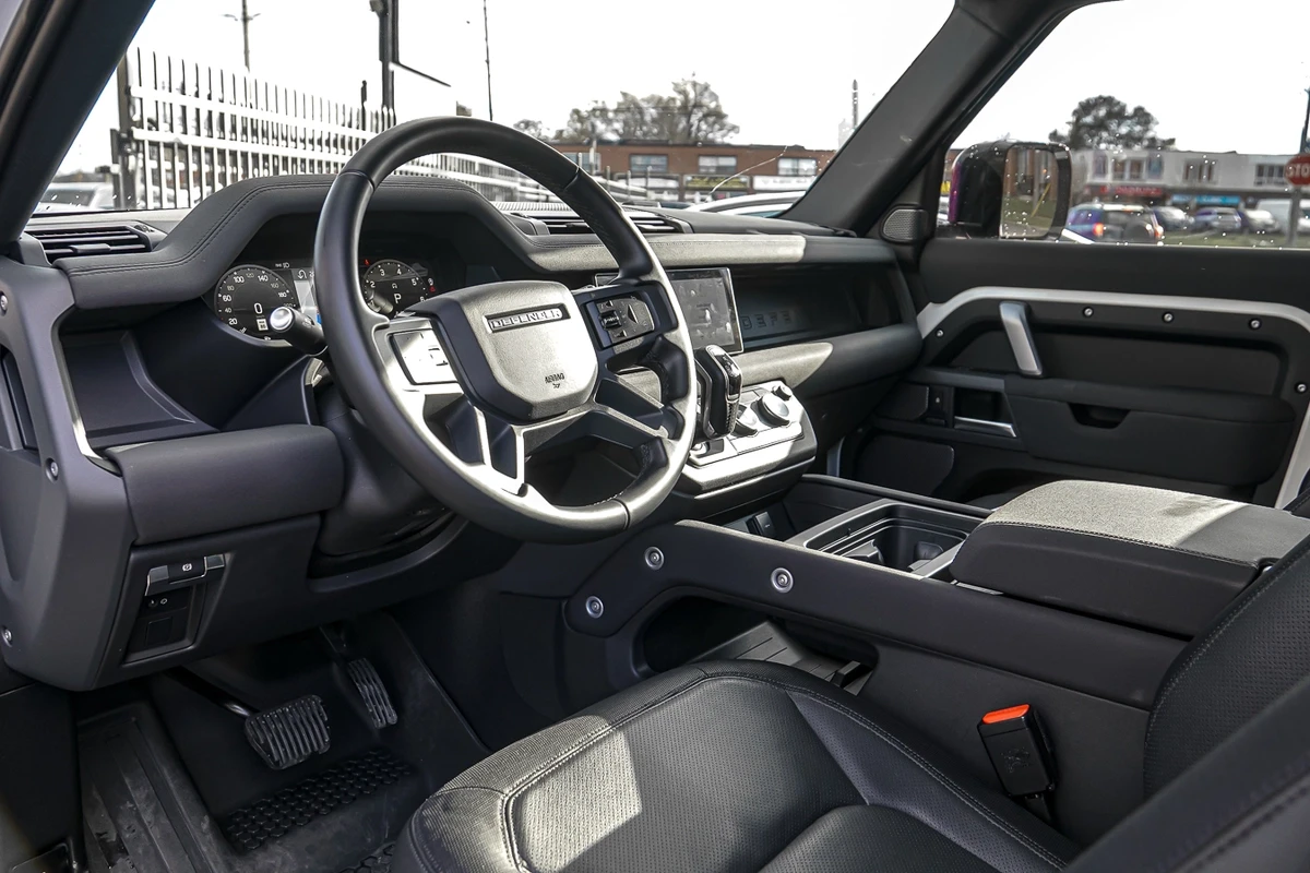 Land Rover Defender CARFAX* АВТОФИНАНСИРАНЕ* БЕЗ ПЪРВОНАЧАЛНА ВНОСКА*  - изображение 7