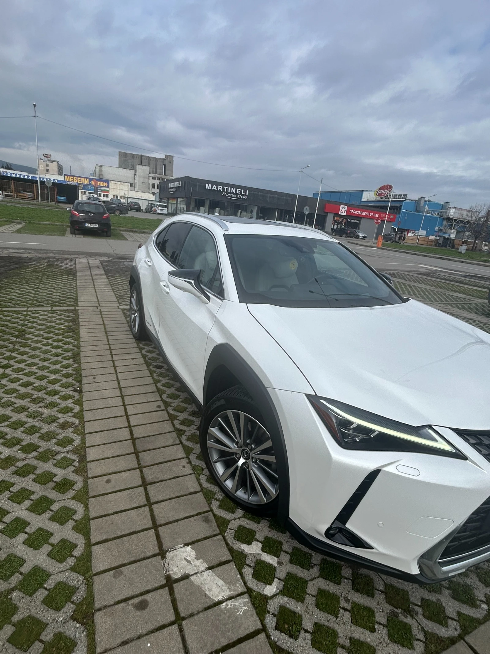 Lexus UX 250h ���� | Mobile.bg � ����������� 4