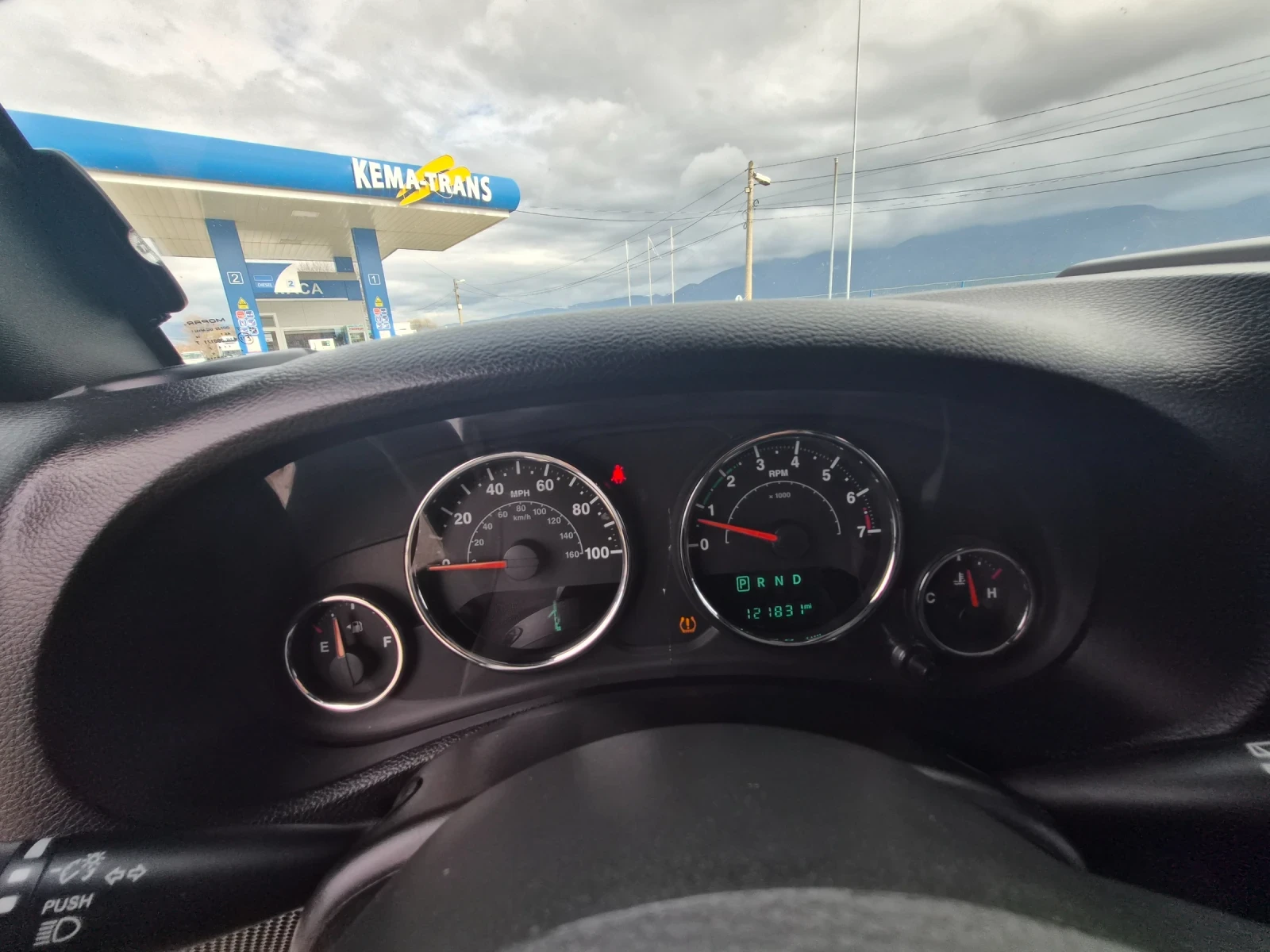 Jeep Wrangler, снимка 13 - Автомобили и джипове - 54037159