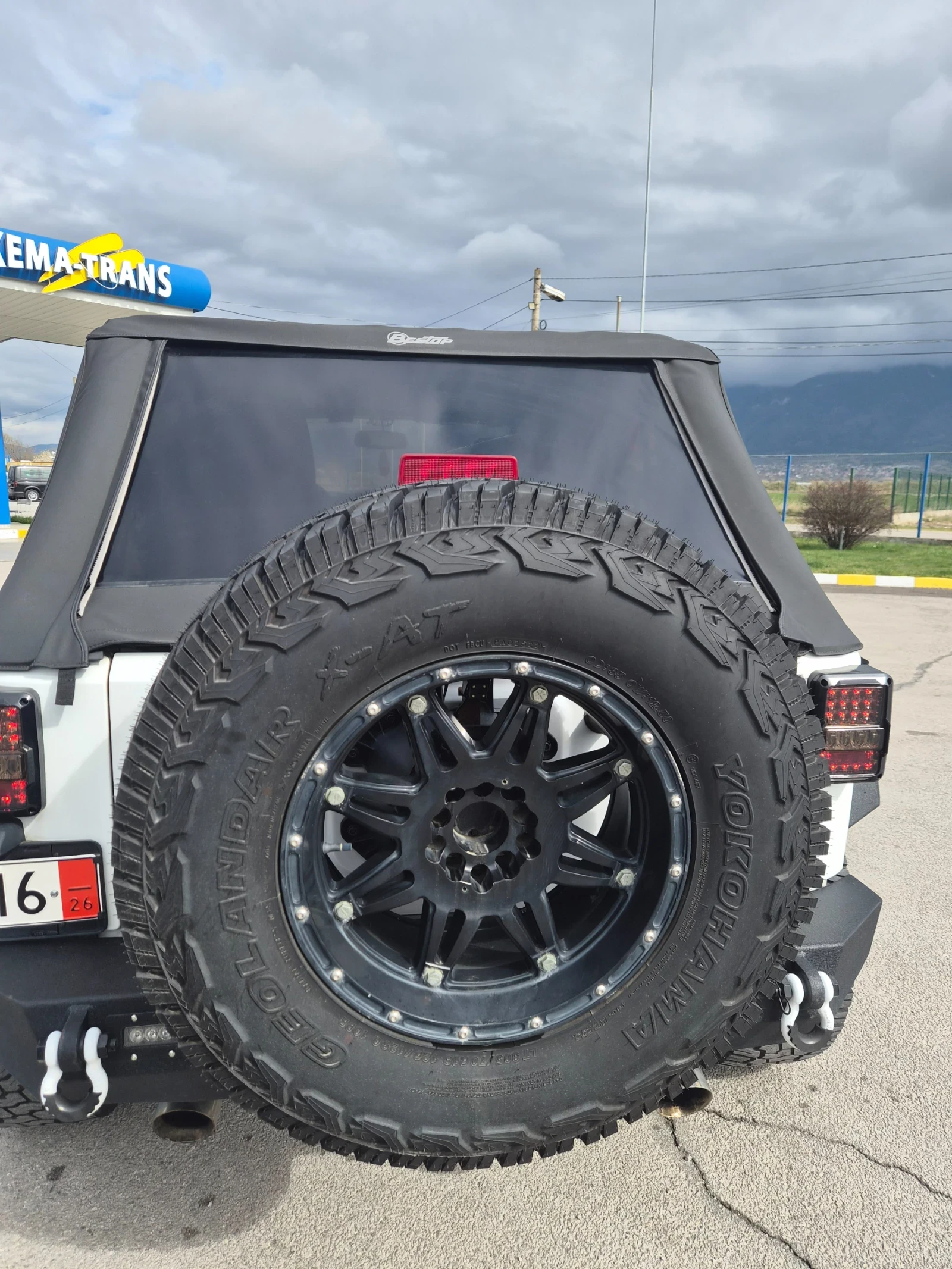 Jeep Wrangler, снимка 5 - Автомобили и джипове - 54037159