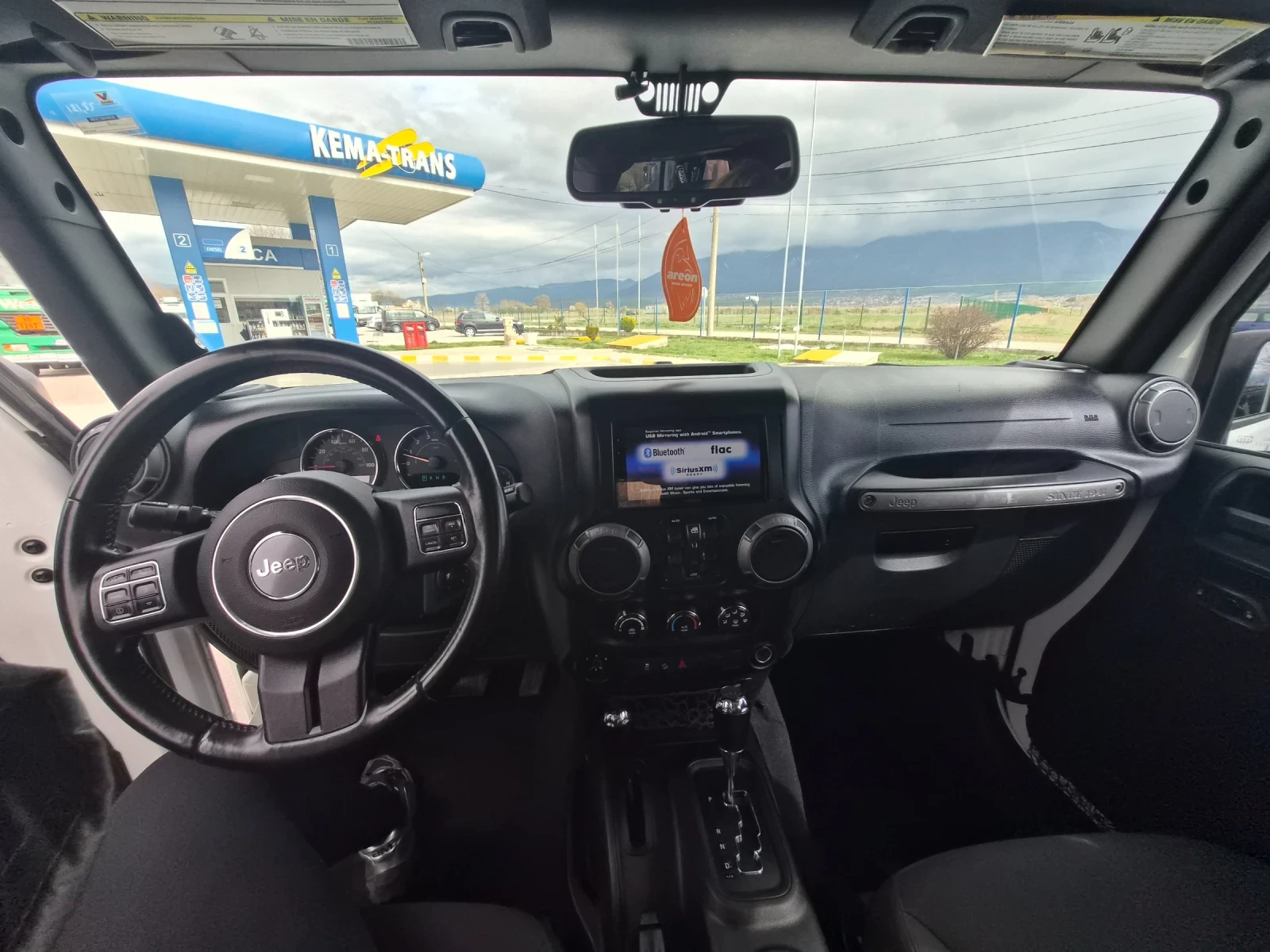 Jeep Wrangler, снимка 10 - Автомобили и джипове - 54037159