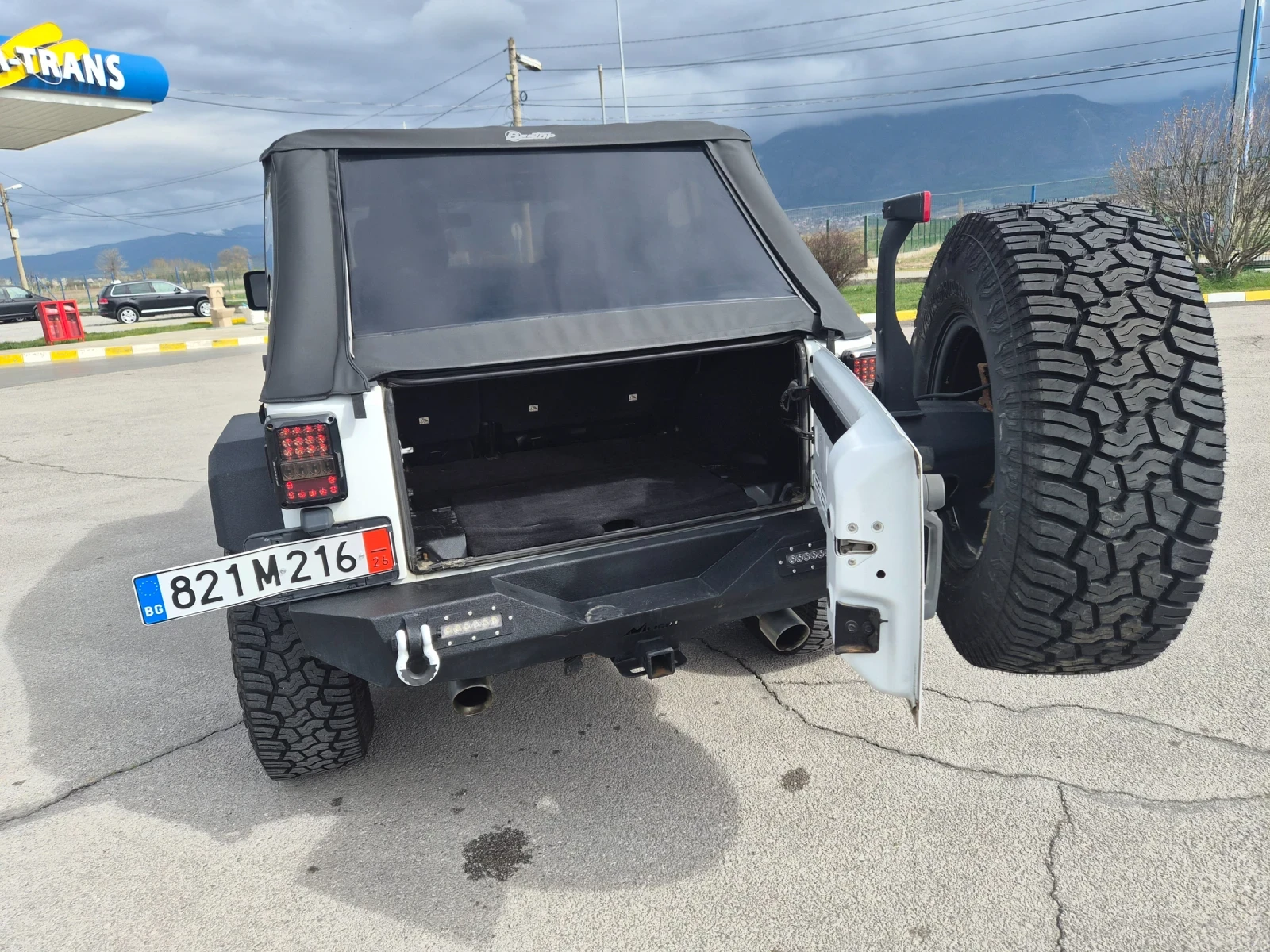 Jeep Wrangler, снимка 7 - Автомобили и джипове - 54037159