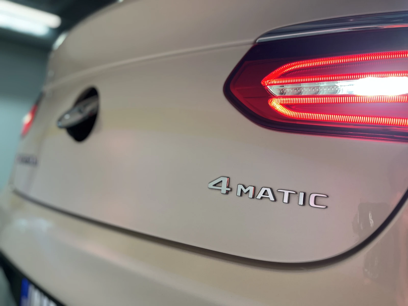 Mercedes-Benz GLC 220 COUPE, снимка 11 - Автомобили и джипове - 54959204